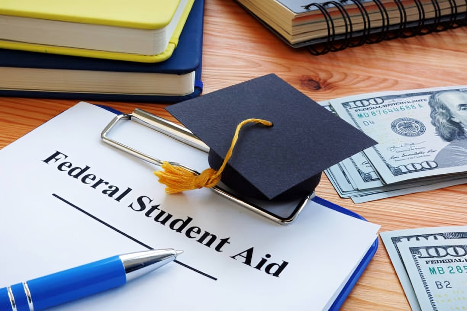 Traceloans.com Student Loans: Affordable Aid